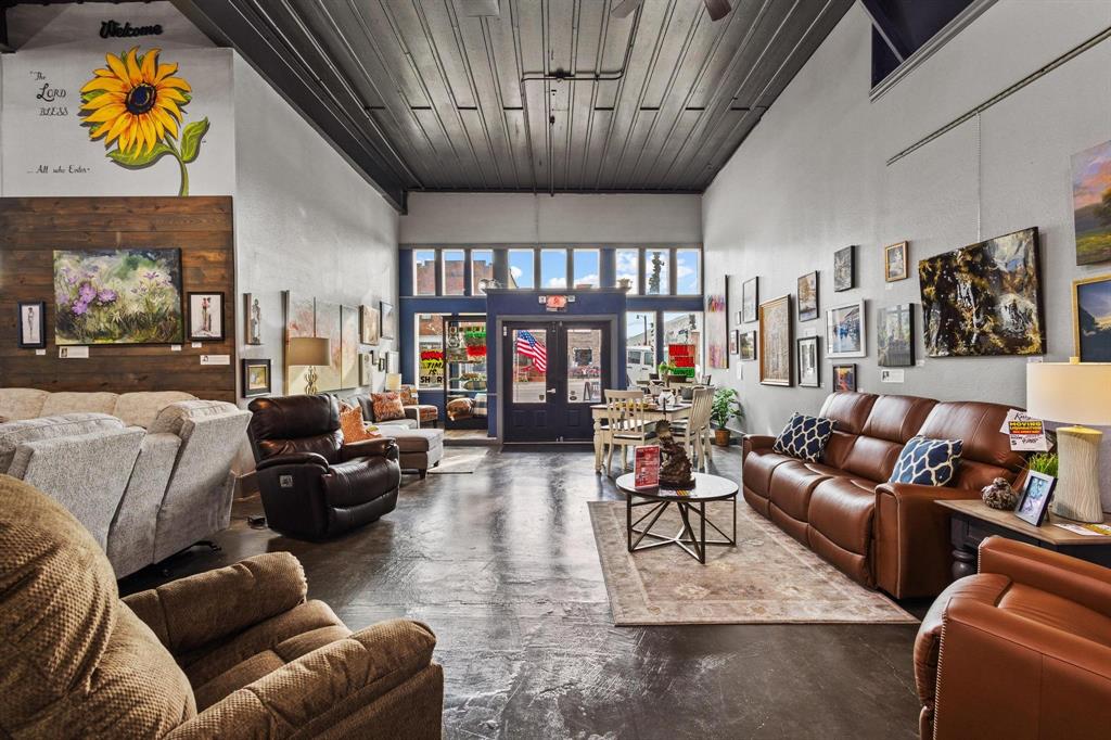 Stevens Add - Commercial Lease