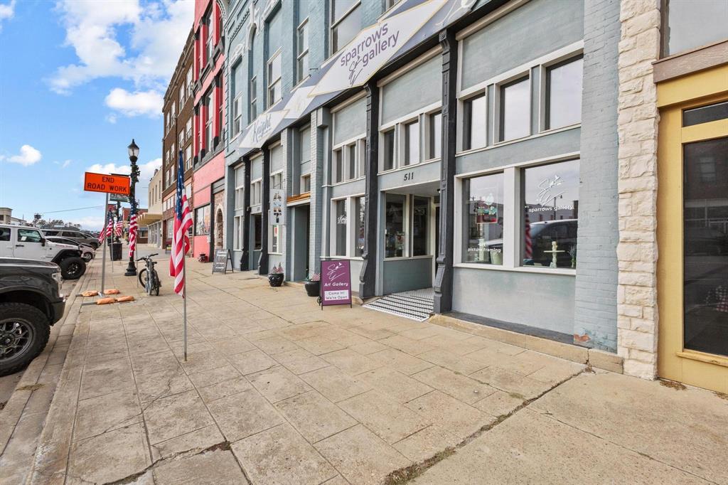 Stevens Add - Commercial Lease