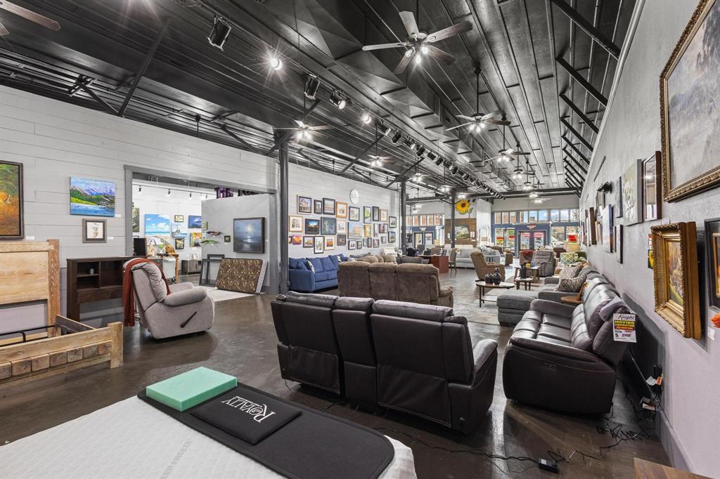 Stevens Add - Commercial Lease