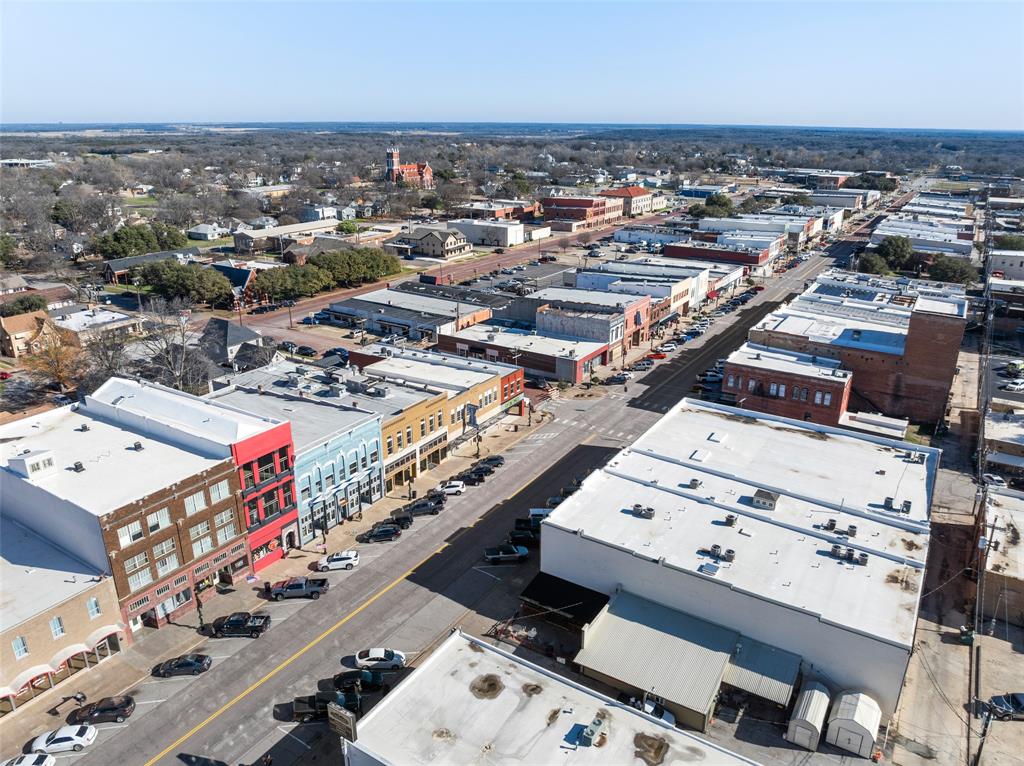 Stevens Add - Commercial Lease