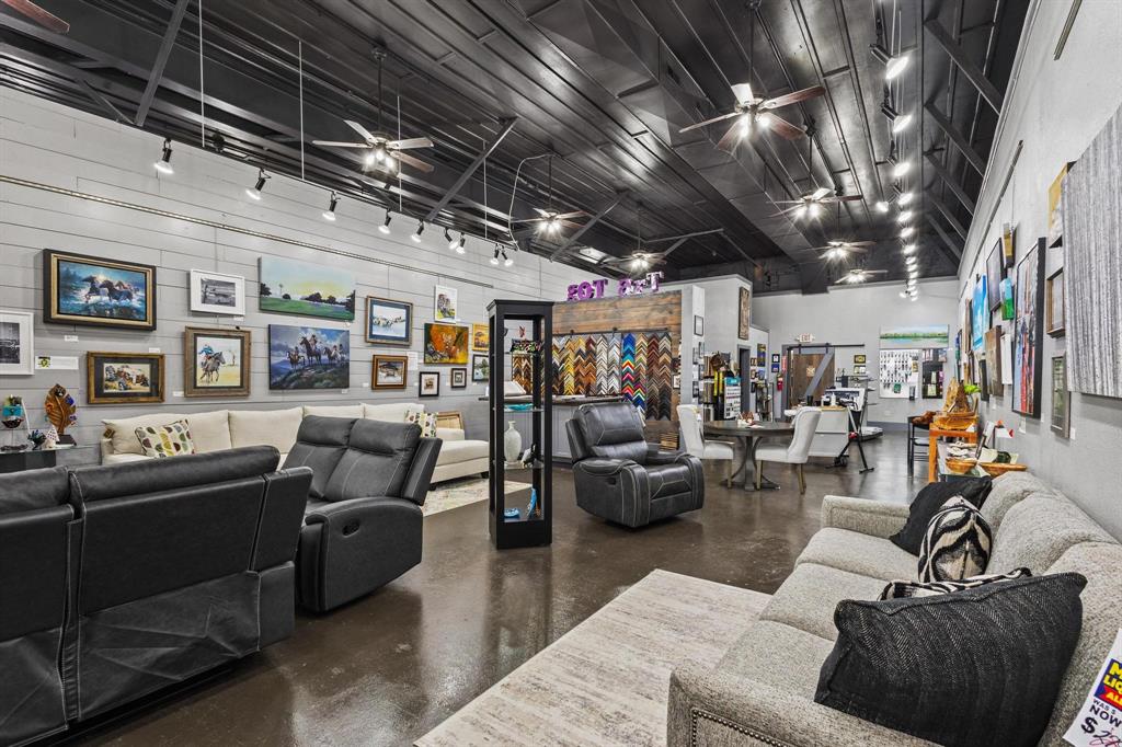 Stevens Add - Commercial Lease