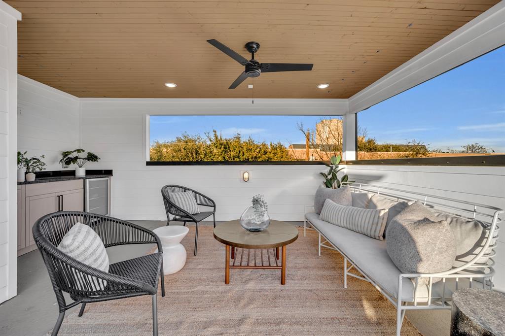 Lecomte Alley - Residential