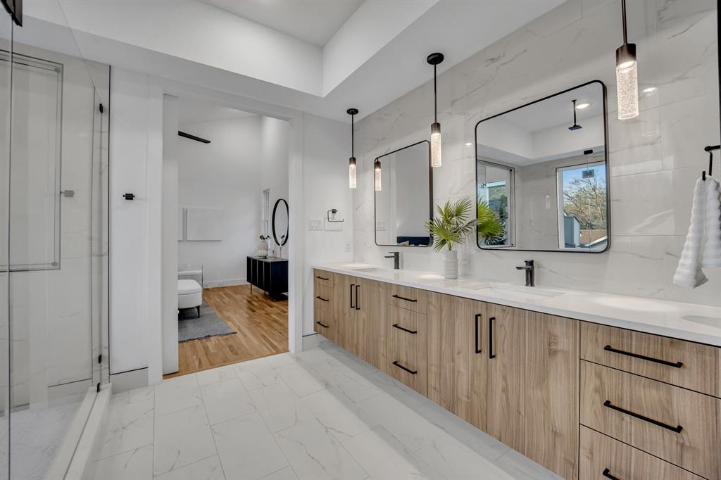 Lecomte Alley - Residential