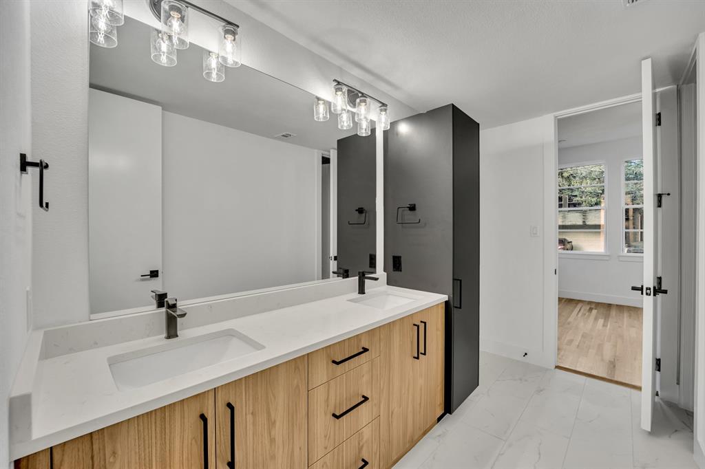 Lecomte Alley - Residential