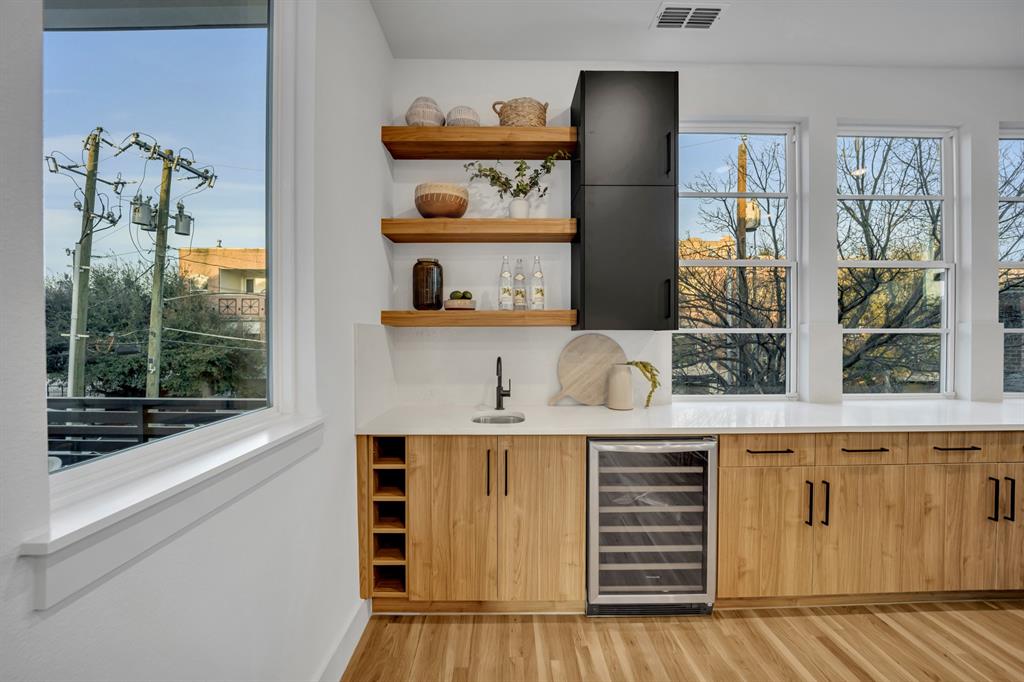 Lecomte Alley - Residential