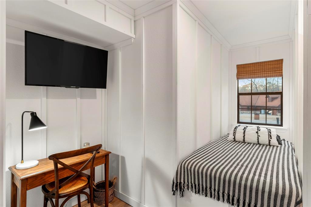 Tall Tree - Residential