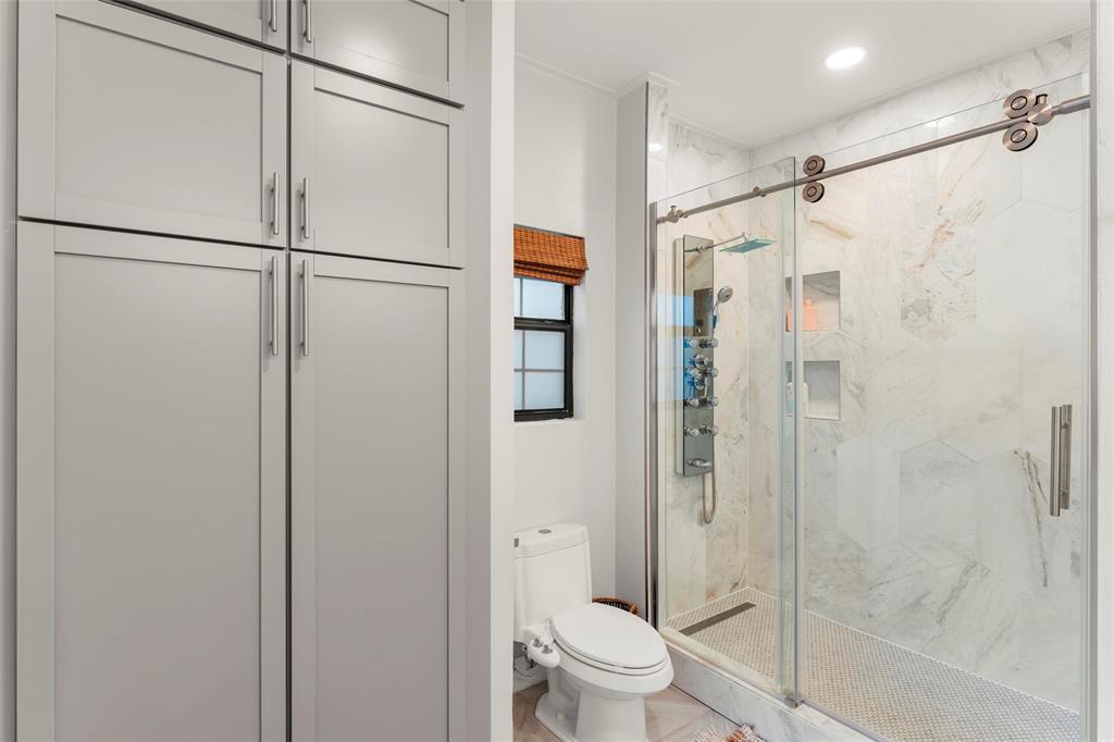 Tall Tree - Residential