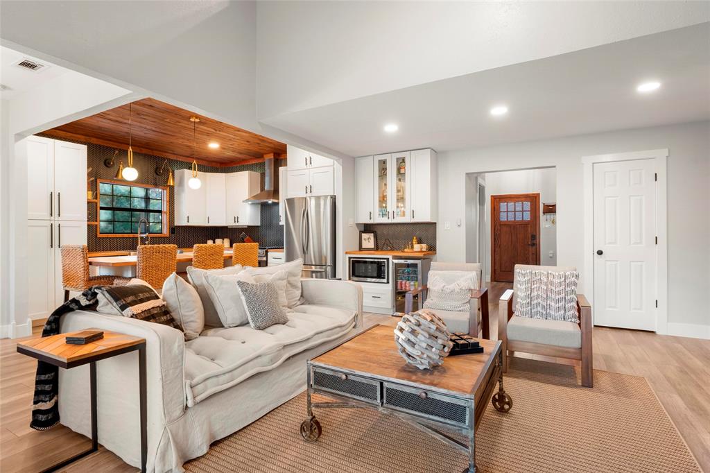 Tall Tree - Residential