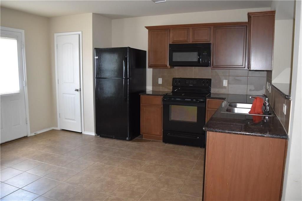 Carter Ranch - Ph Va The - Residential Lease