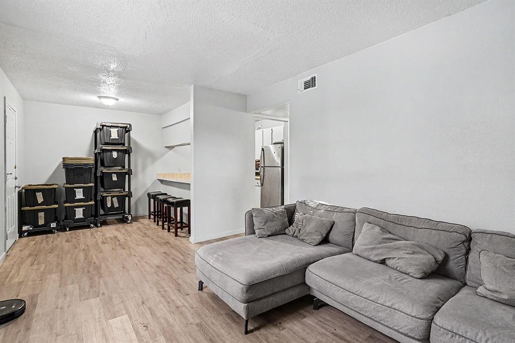104 N Heights Drive
