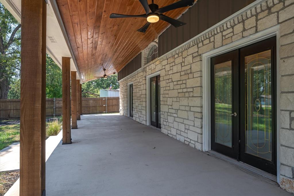 Whispering Oaks - Residential