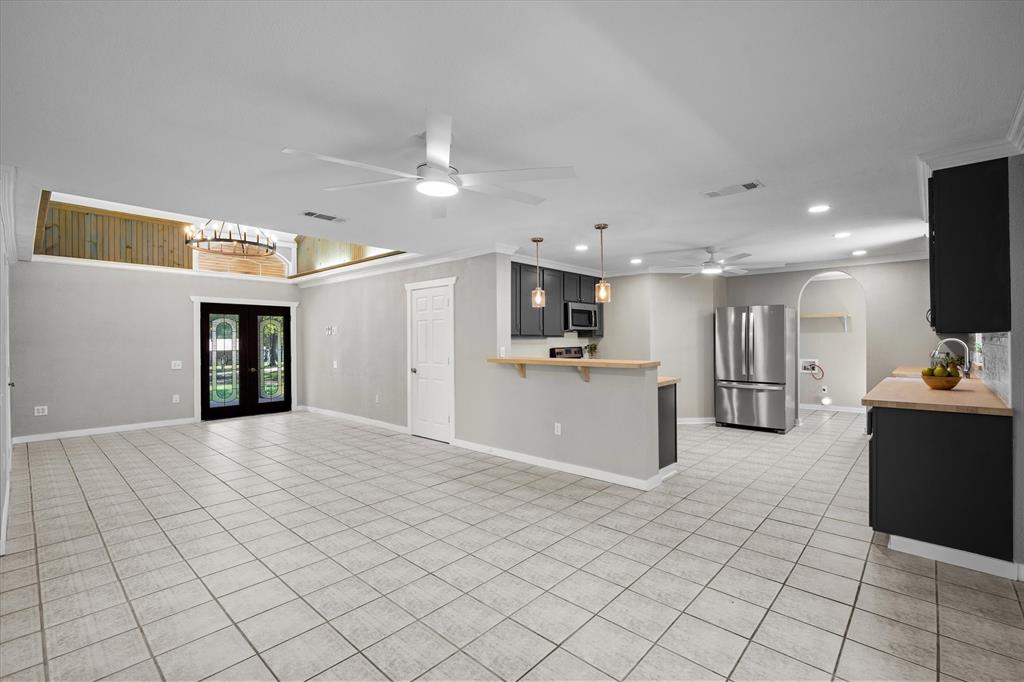 Whispering Oaks - Residential