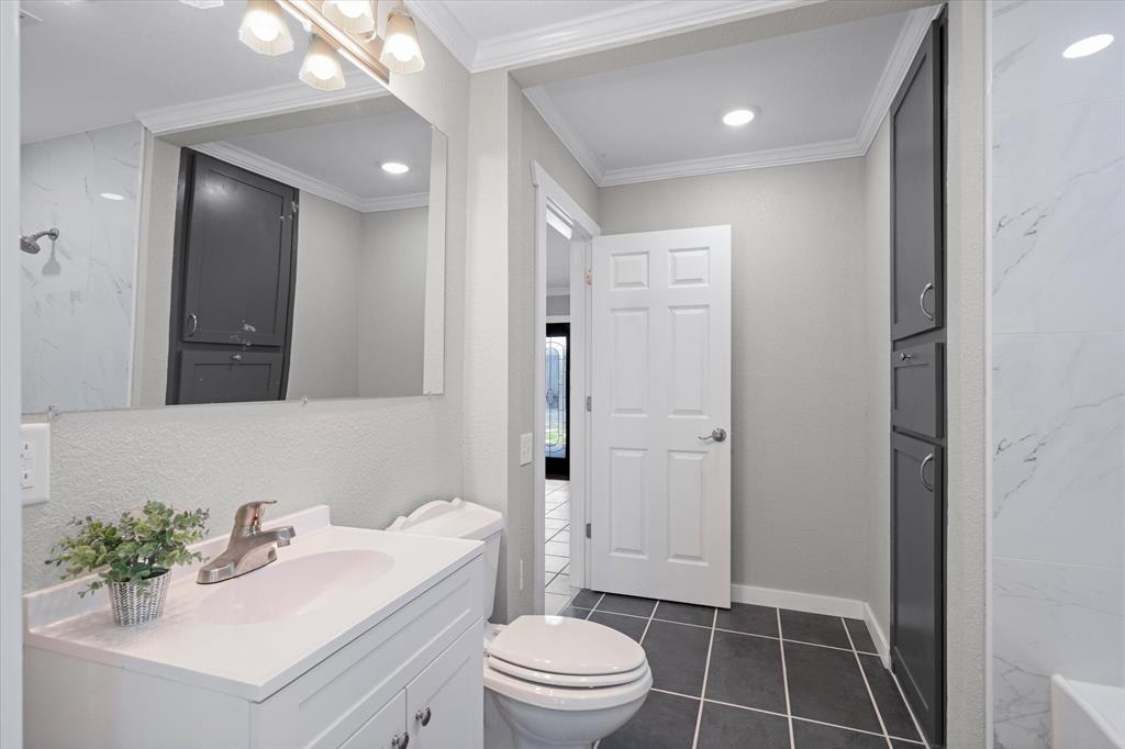 Whispering Oaks - Residential