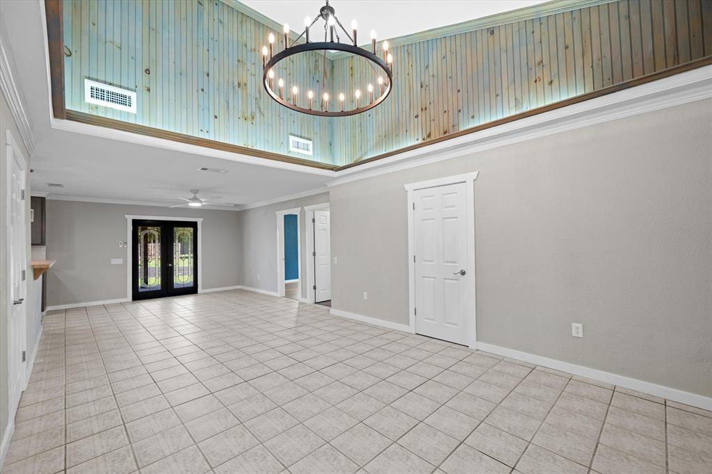 Whispering Oaks - Residential