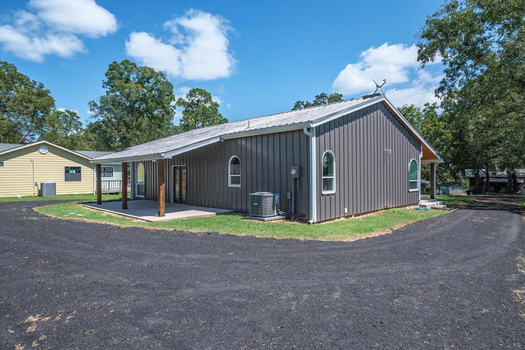 Whispering Oaks - Residential