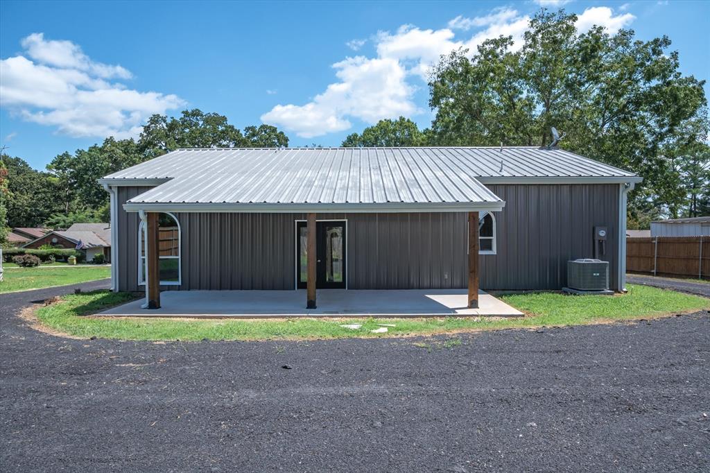 Whispering Oaks - Residential