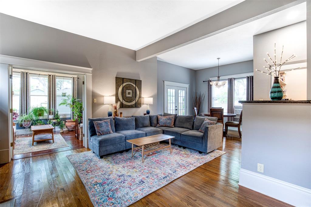 309 S Montclair Avenue