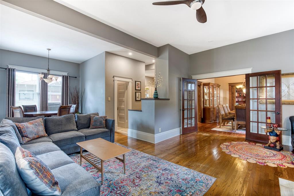 309 S Montclair Avenue