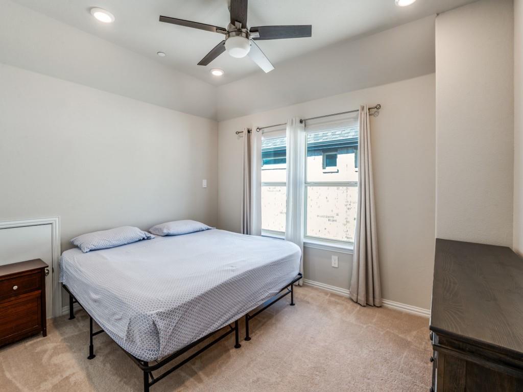 Lakewood Hills East Add - Residential Lease