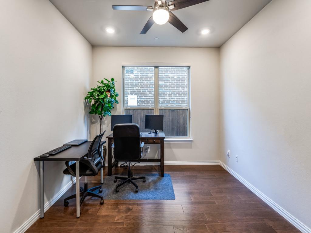 Lakewood Hills East Add - Residential Lease