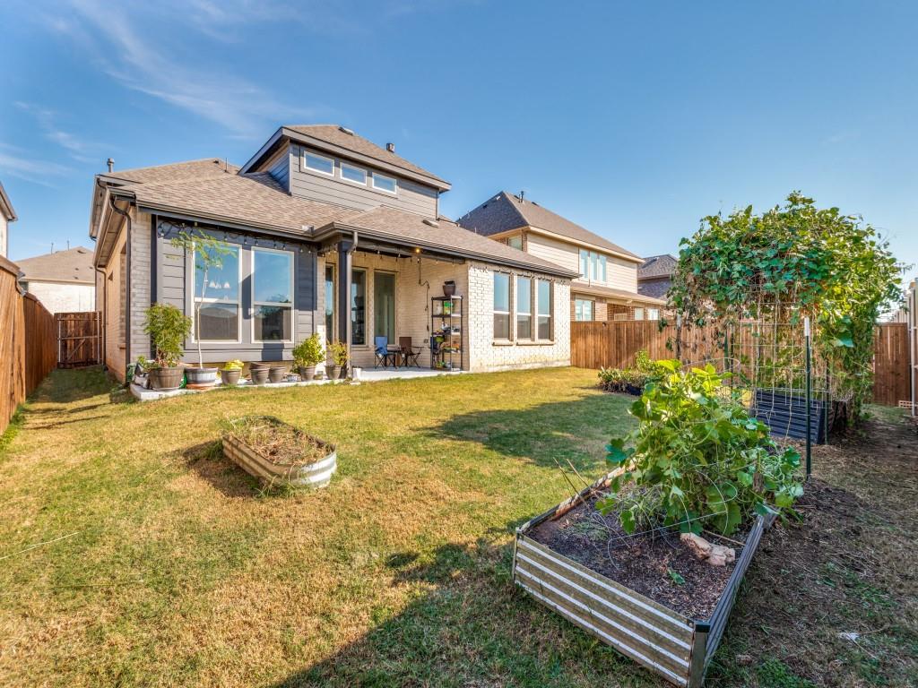 Lakewood Hills East Add - Residential Lease