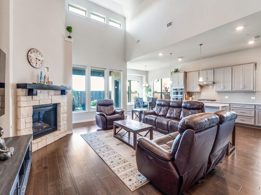 Lakewood Hills East Add - Residential Lease