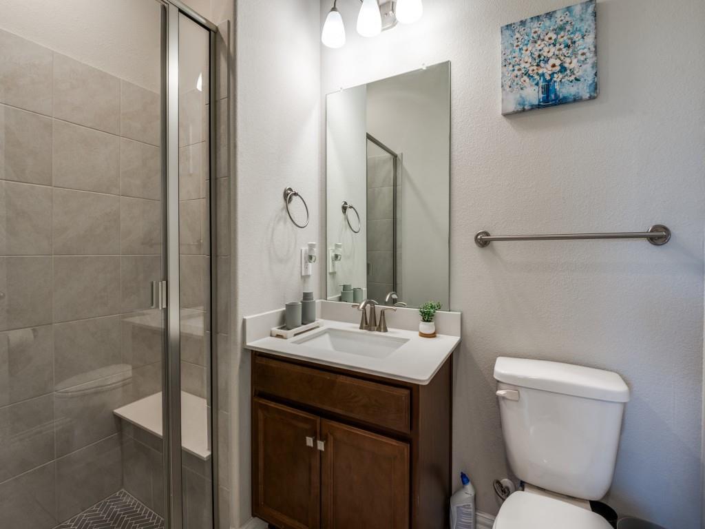 Lakewood Hills East Add - Residential Lease