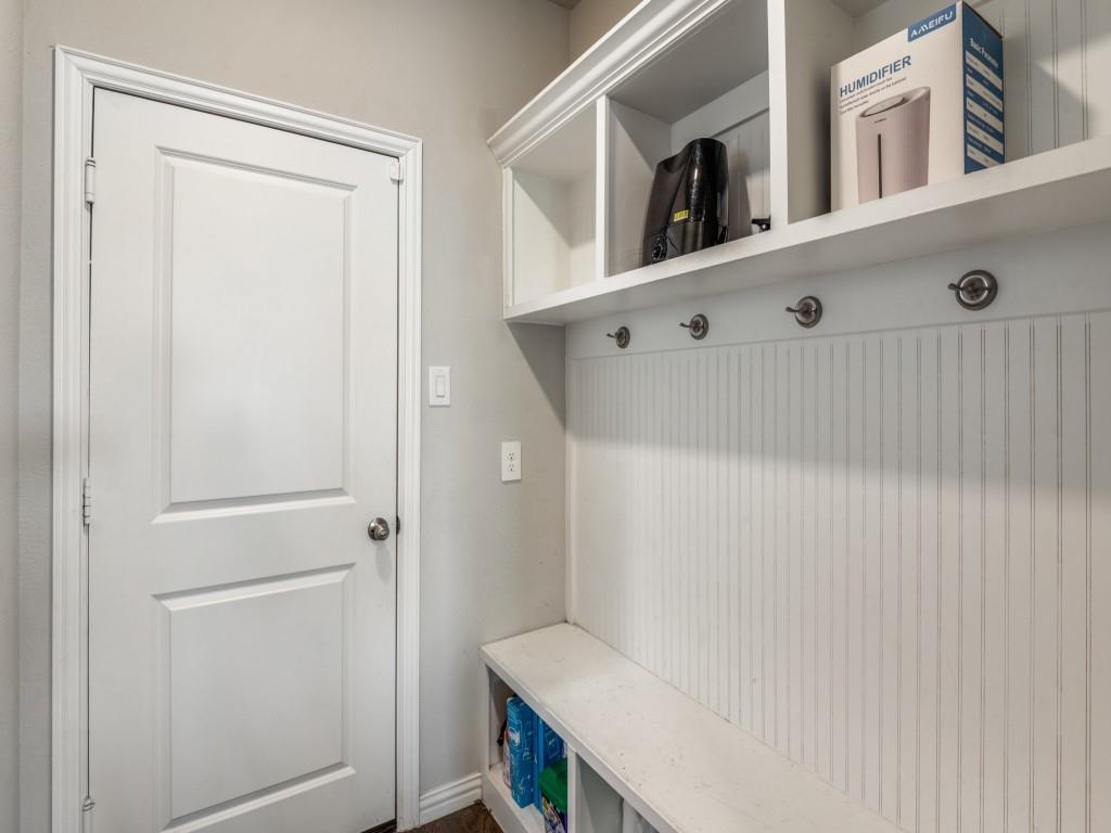 Lakewood Hills East Add - Residential Lease