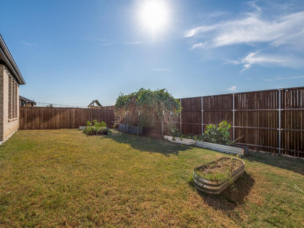 Lakewood Hills East Add - Residential Lease