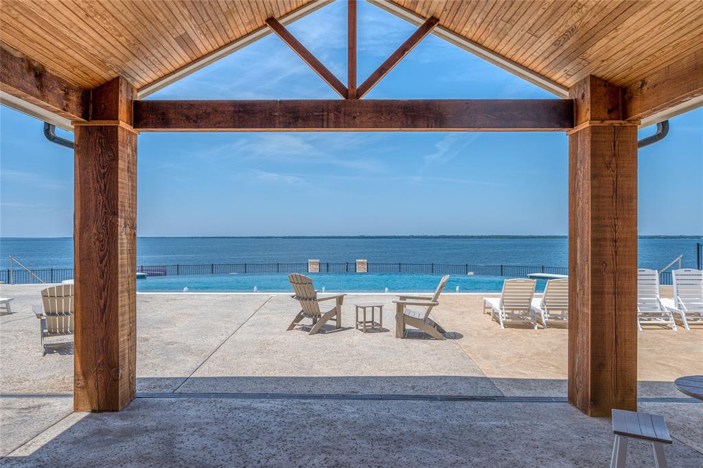 The Peninsula - Land