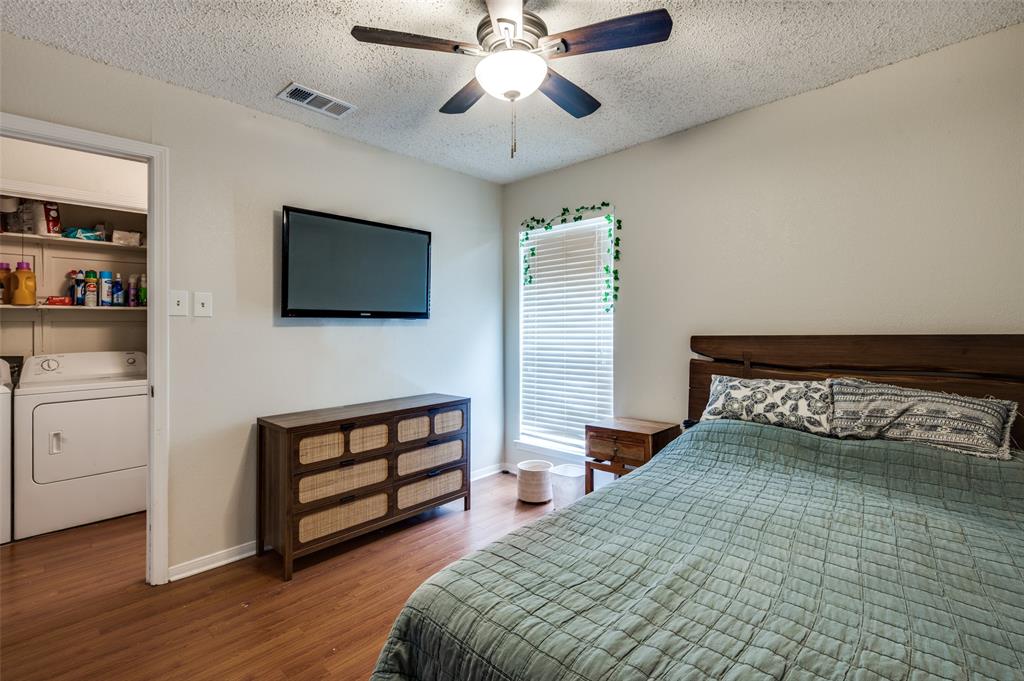 Cloisters Condo The - Residential