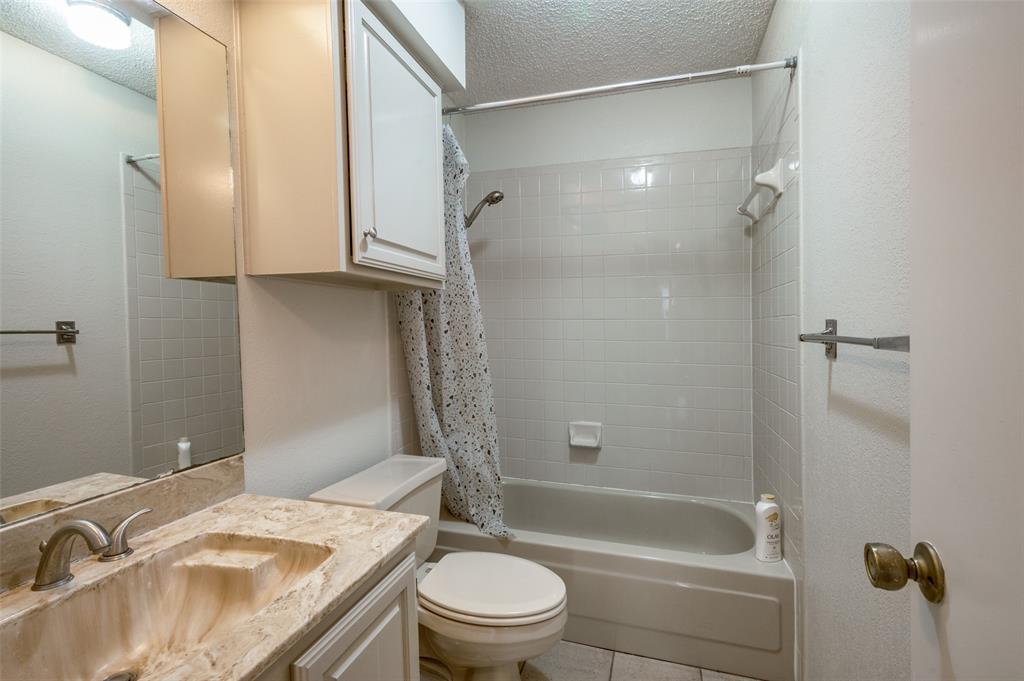 Cloisters Condo The - Residential