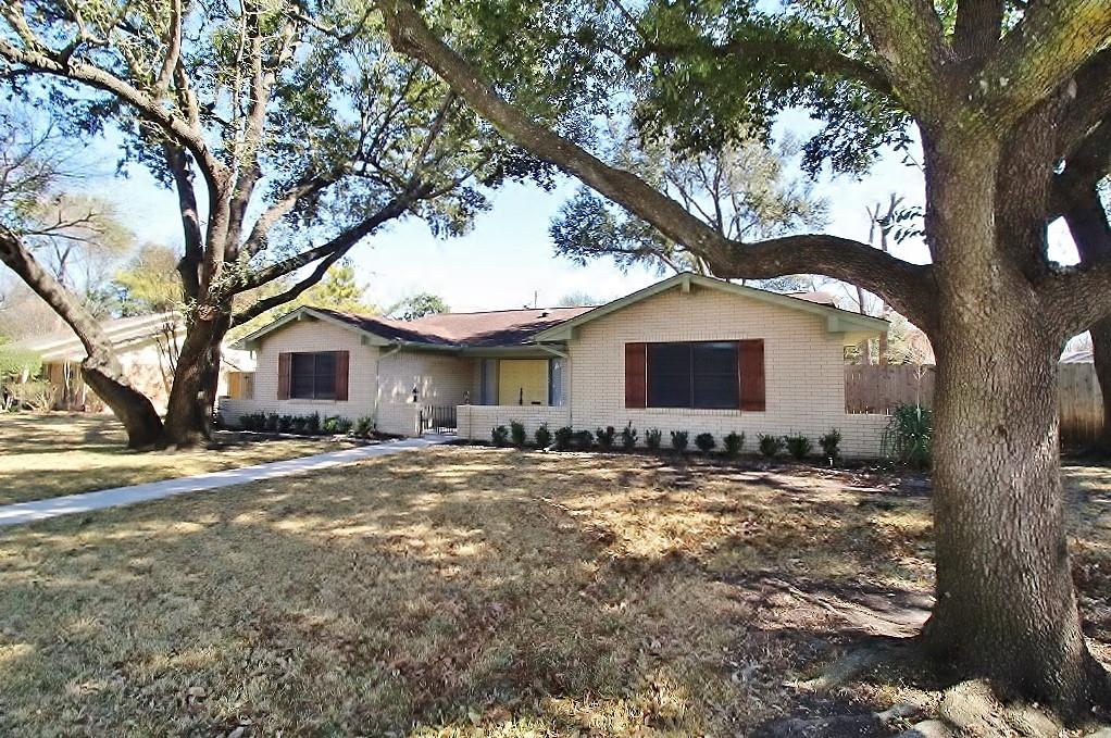 Chapman Place - Residential Lease