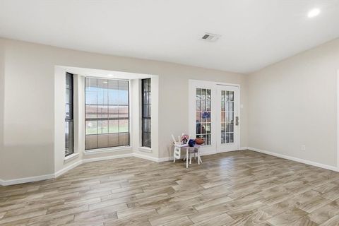 Tiny photo for 1400 Glasgow Road, Fort Worth, TX 76134 (MLS # 21189086)