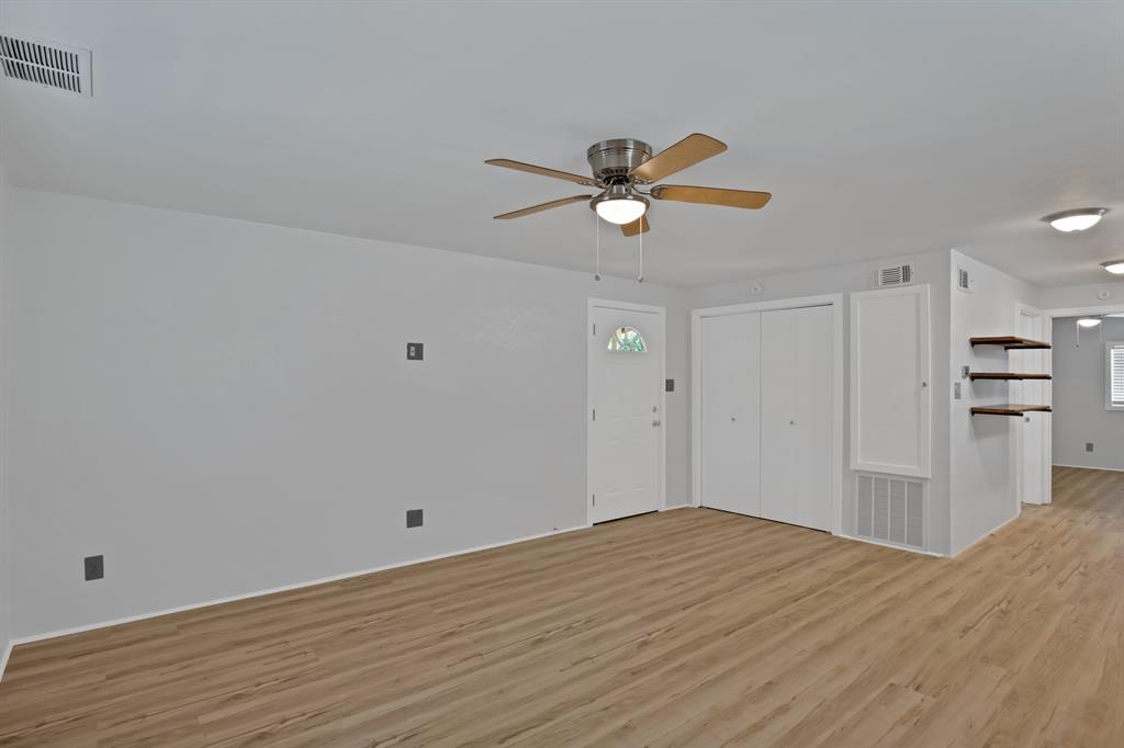 2657 E Main Street