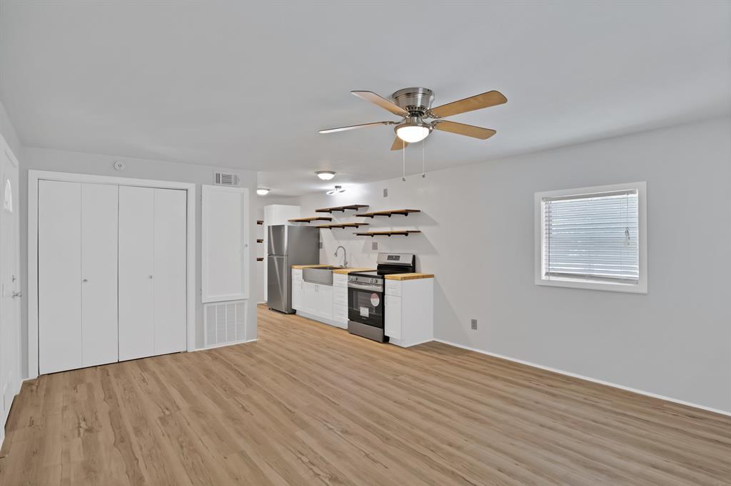 2657 E Main Street