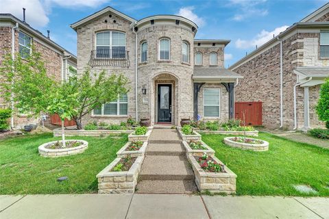 Photo of 310 Myrtle Beach Drive, Garland, TX 75040 (MLS # 21233644)