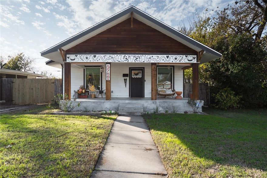 Charming 3 bedroom, 2 bathroom home in a vibrant, fast-growing area of Fort Worth. 
Just 5 minutes from TCU and centrally positioned between I-35 and I-20 for easy commuting. Features include a spacious front porch with a mural by award-winning local artist Caya Crum, a large backyard with storage shed, solar panels, smart thermostat & AC, and an ADT security system.

Only 10 minutes to Near Southside’s restaurants and local businesses and 10 minutes to La Gran Plaza.

Approx. commute times: Dallas 45–60 min, Plano or Frisco 45–60 min, DFW Airport 45 min, Alliance 30–45 min.