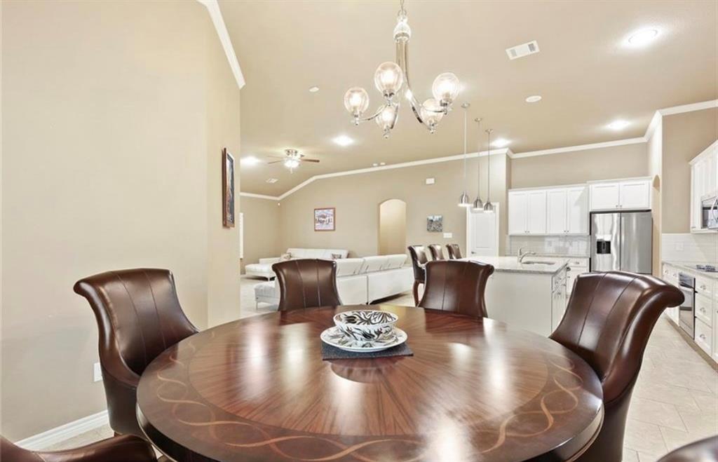 Arlington, Texas 76001, United States, 3 Bedrooms Bedrooms, ,3 BathroomsBathrooms,Residential,Active,3863