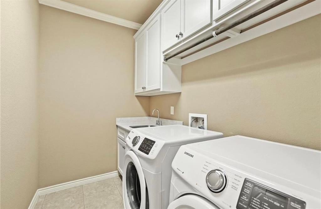 Arlington, Texas 76001, United States, 3 Bedrooms Bedrooms, ,3 BathroomsBathrooms,Residential,Active,3863