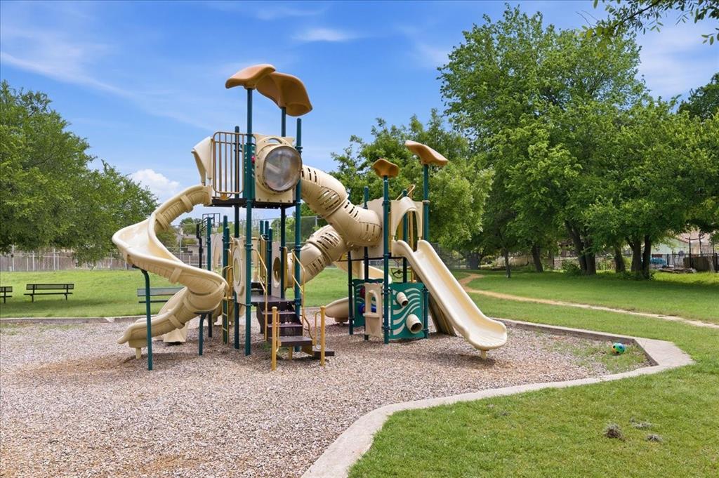 Woodlake Add - Residential