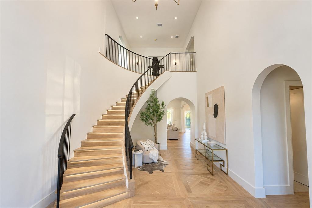3733 Clover Lane