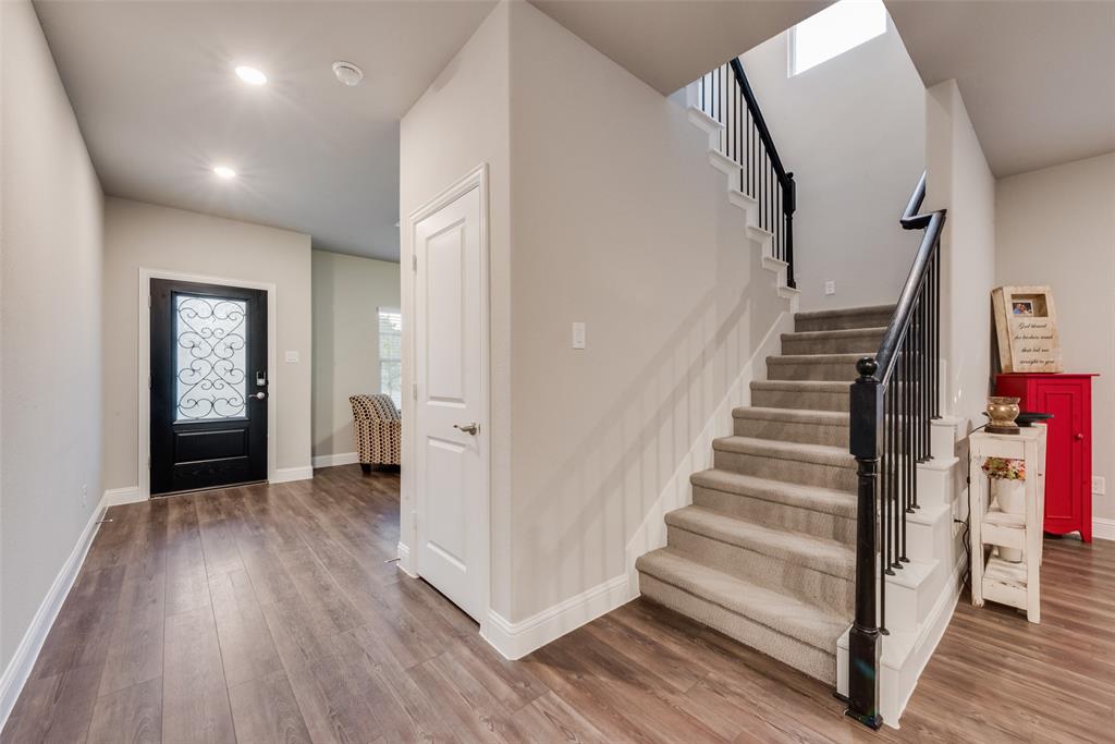 1611 Ironwood Way