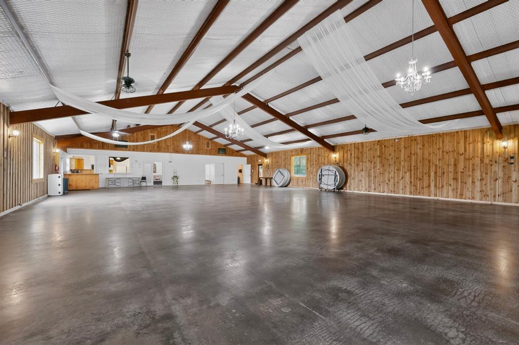 400 Van Zant County Road 113