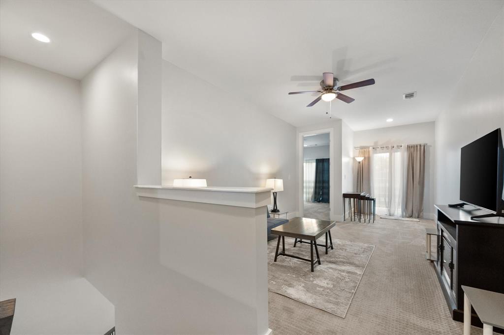 Timberleaf Lane Twnhms - Residential