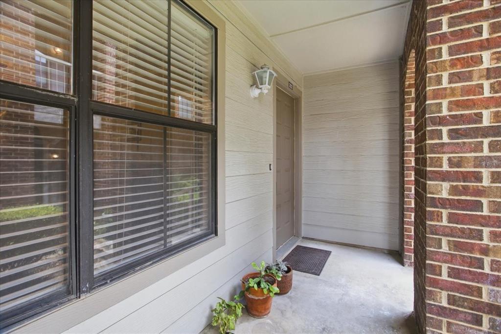 3205 Donnelly 202