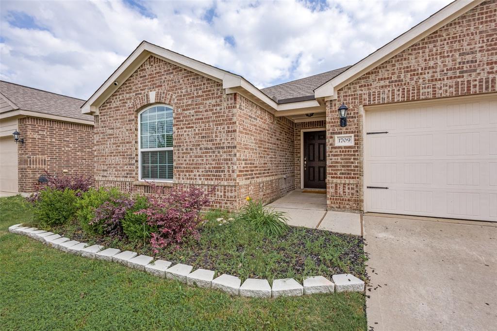 1709 Hot Springs Way
