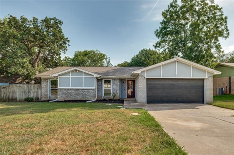 Photo of 3217 Meadow Wood Lane, Bedford, TX 76021 (MLS # 21345944)