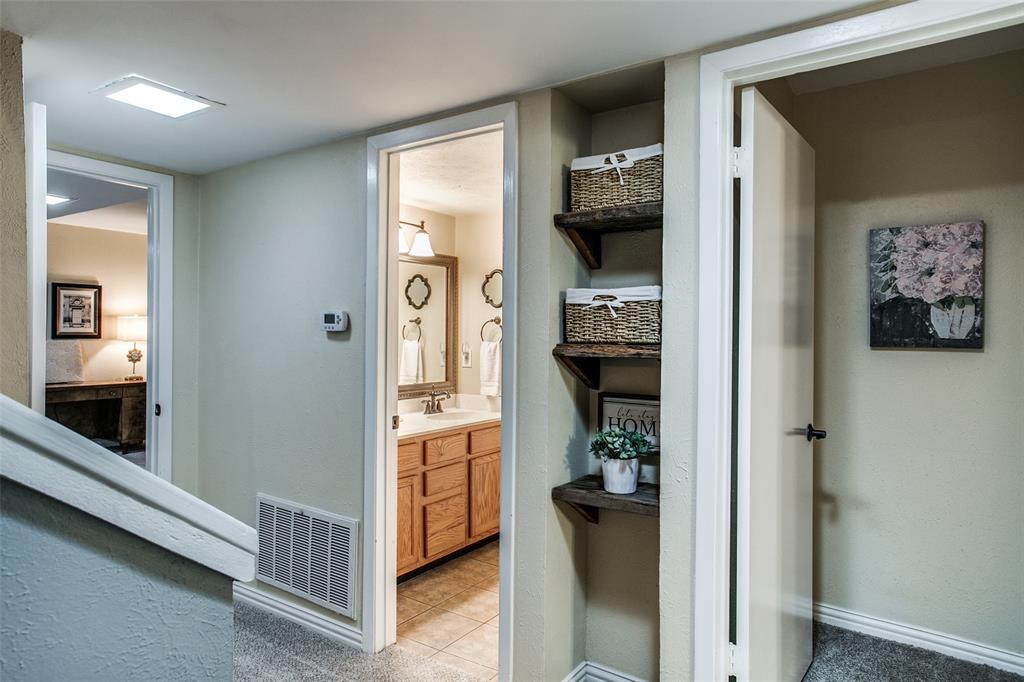 Oakbrook On The Lake - Residential