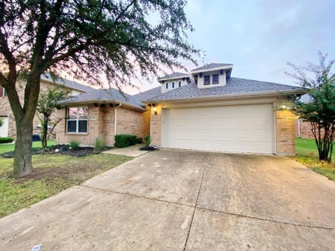 Photo of 2400 Miranda Place, Denton, TX 76210 (MLS # 21402482)